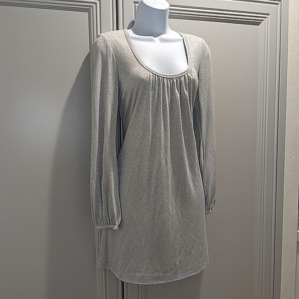 Trina Turk LS Silver Shimmer Scoop Neck Casual Knit Dress Women's Size 4 VGUC
